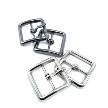 Pin buckle outlet